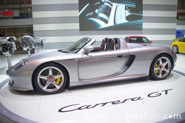 29_30_8---Porsche-Carrera-GT_web.jpg