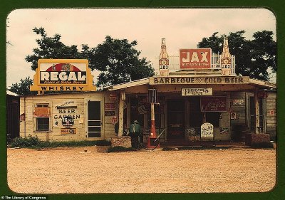 4334-7496357-A_cross_roads_store_bar_juke_joint_and_gas_station_in_the_cotton-a-72_1569282006620.jpg