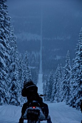 norway-sweden-border-snowmobile-winter.jpg