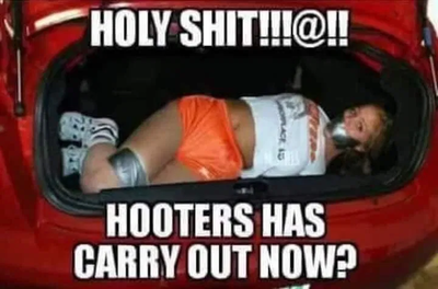 Hooters Has Carry Out.png