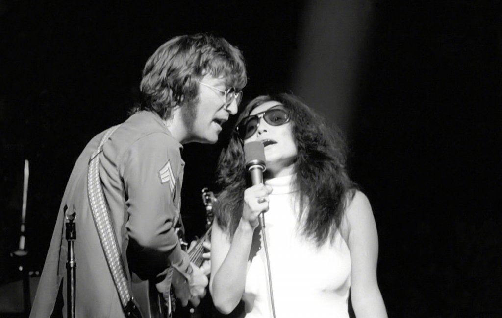 John-Lennon-and-Yoko-Ono.jpg