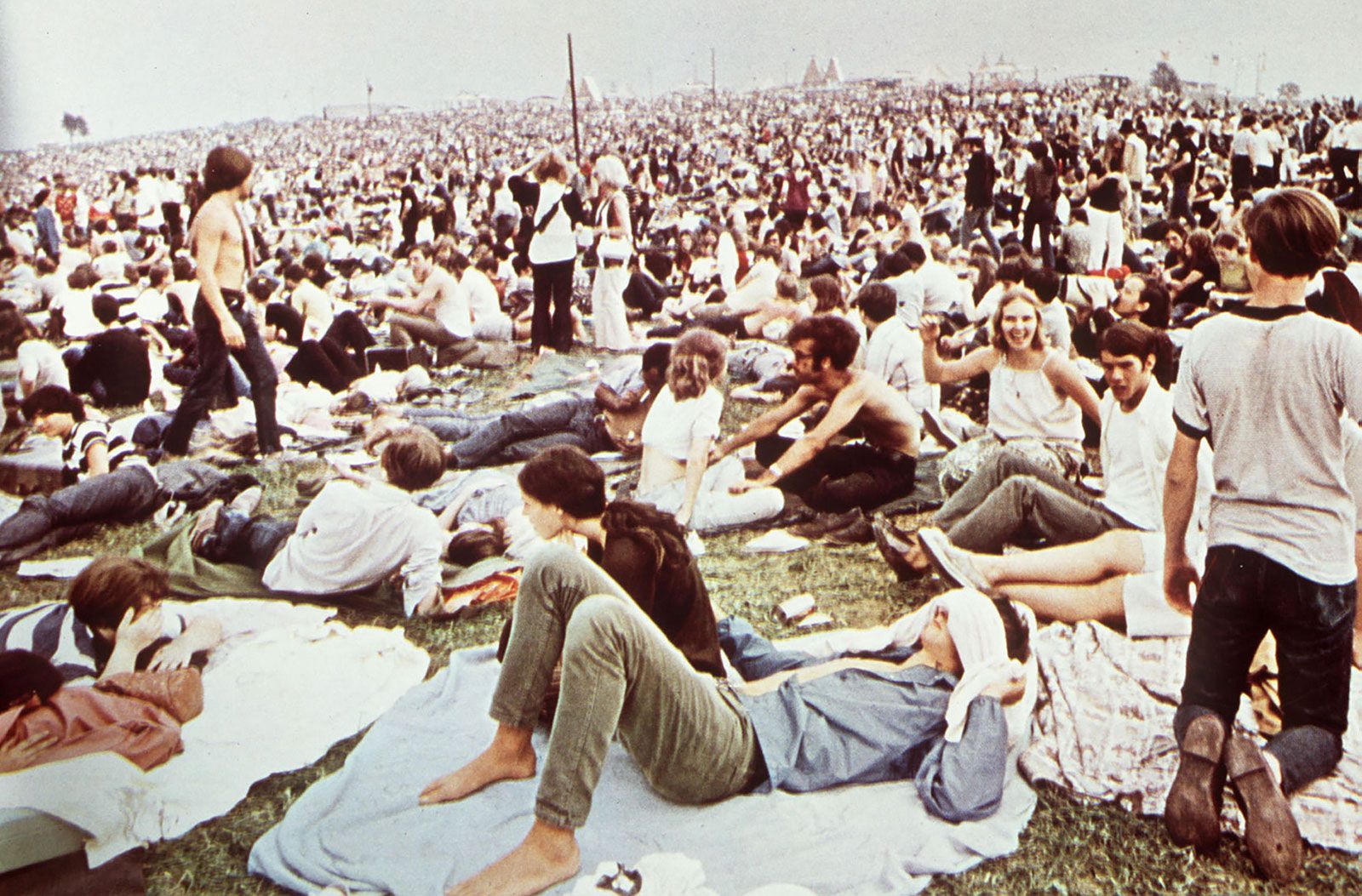 Film-still-documentary-Woodstock-Music-Art-Fair-August-1969-Bethel-New-York.jpg