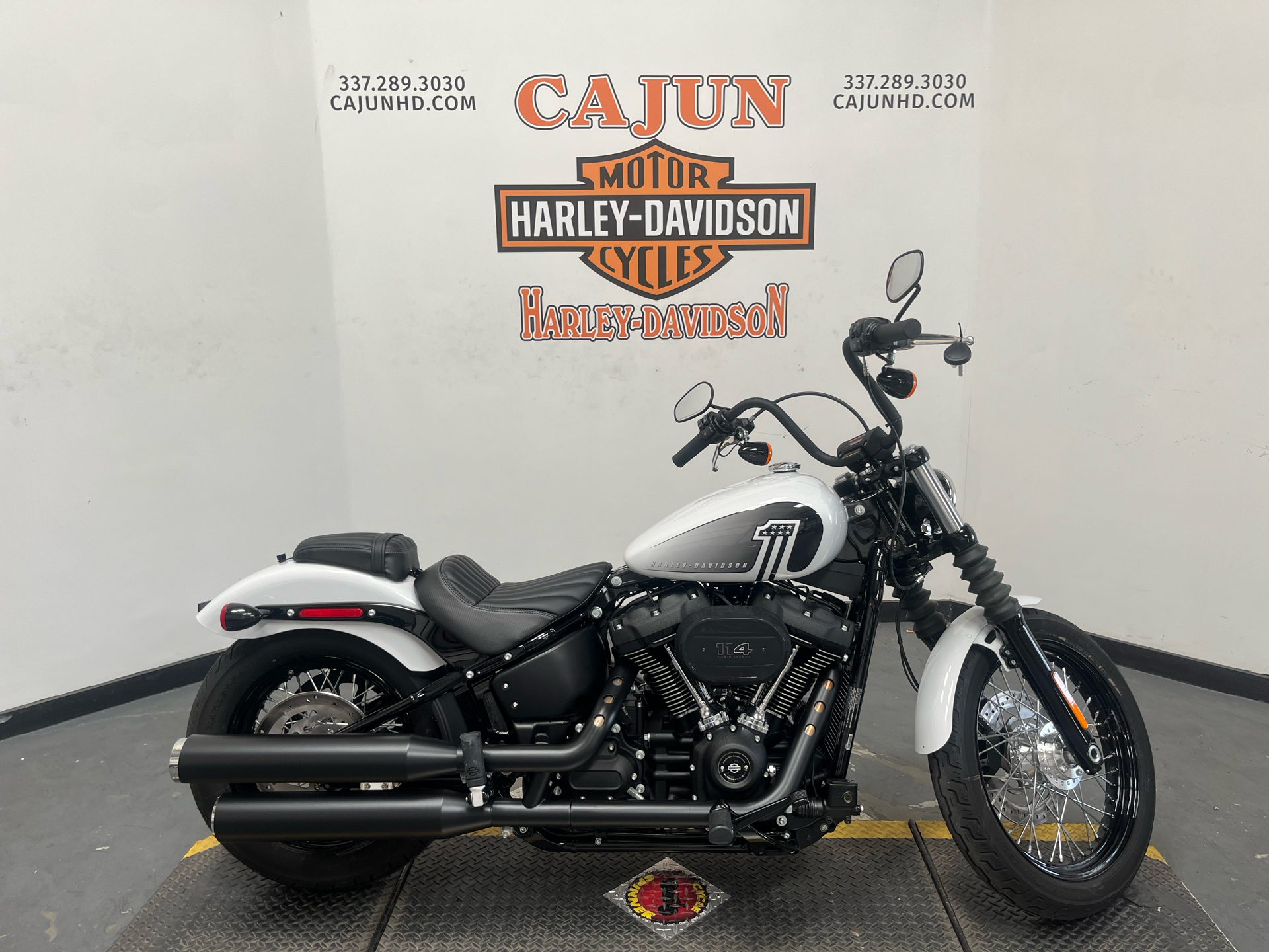 2021 Harley-Davidson Street Bob® 114 in Scott, Louisiana - Photo 1 #2